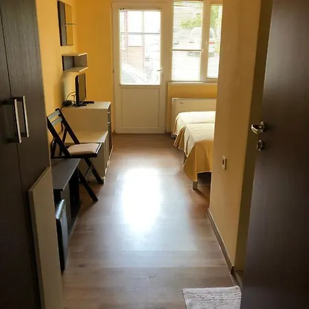 хисаря Hotel 2*