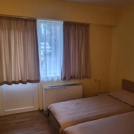 хисаря Hotel 2*