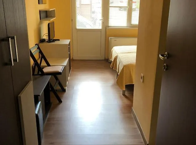 хисаря Hotell 2*